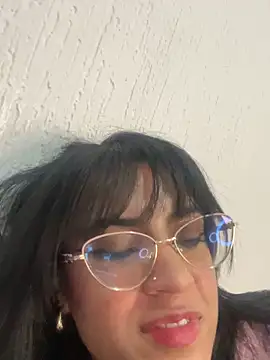 แชท XXX สดของ ValentinaEvanz