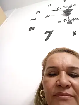 XXX chat uživo modela charlotte_milf30