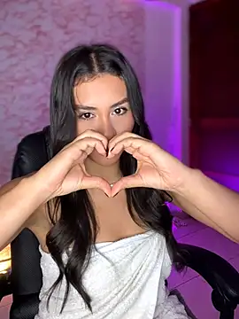 Soy_Daniela élő XXX-chatje