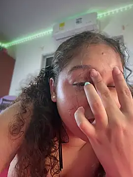 Shara_dreams: вебкам-шоу