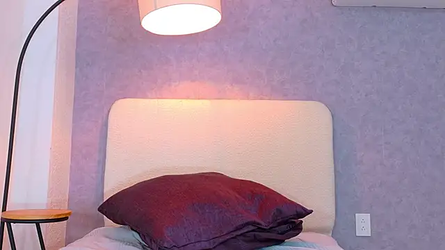 Chat +18 de Tracielowe_w ao vivo