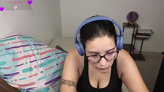 blue__moon_n Live XXX chat