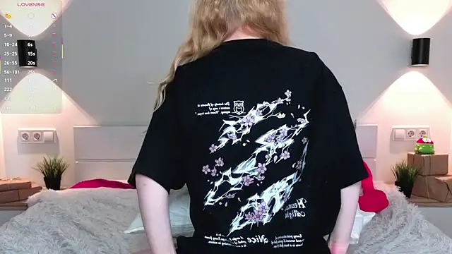 Chat +18 de GhisllaineWestler ao vivo