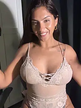 Chat +18 de chicachocolate01 ao vivo