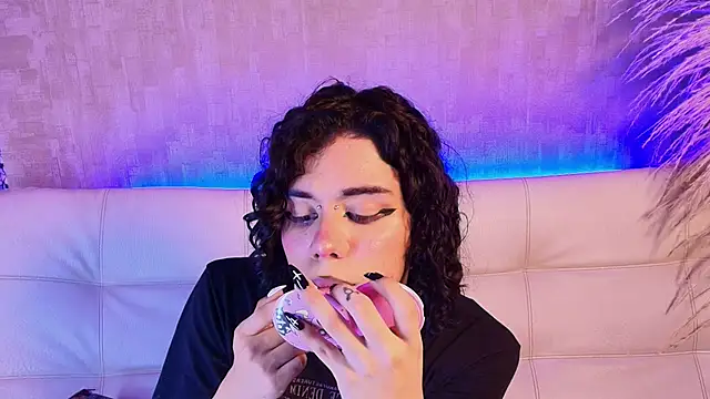 pixy_20 Chat XXX live