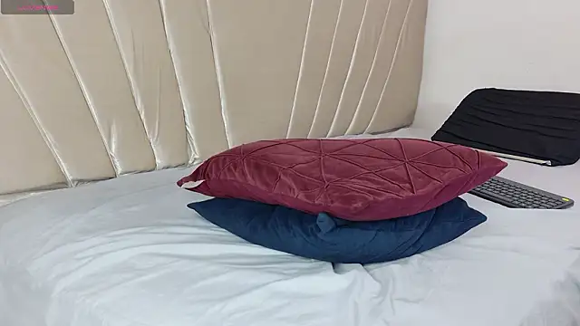 aly_n_sebas Webcam Show