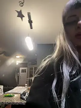 Chat +18 de Paige_Turner ao vivo