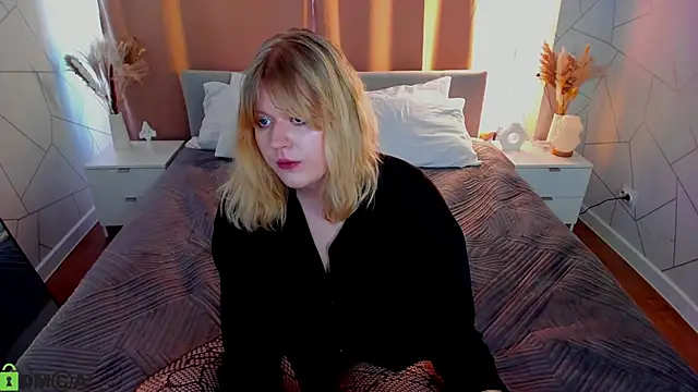 Show modela luna_c0ra na web-kameri