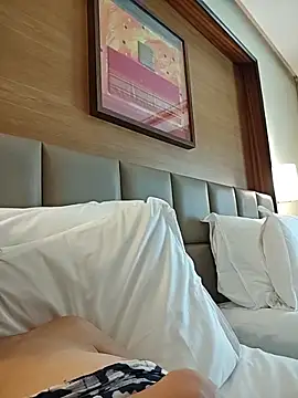 NakedMILFx's Live XXX Chat