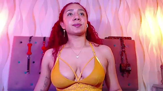 Онлайн чат XXX IsabelaLatina