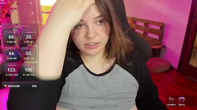 XNirvanaX Chat XXX in diretta