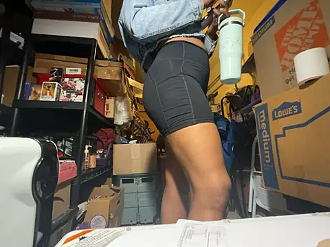 wynterheat: онлайн-секс-чат