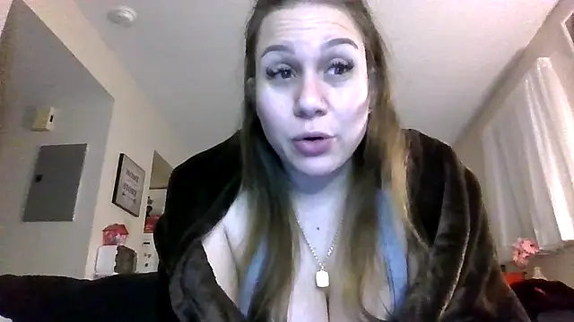 Chat XXX en directo de thedevinemama