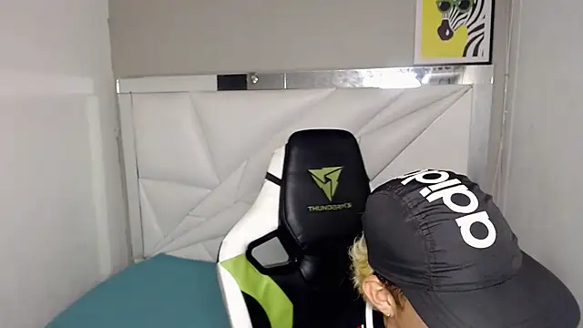 Street_poemm_ Live XXX-chat