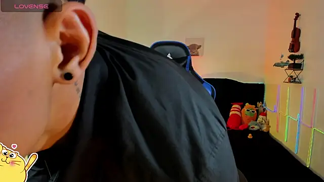 Damian_latinxxx Adlı Modelin Canlı XXX Sohbeti