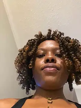 Czat XXX na żywo – Dellah27