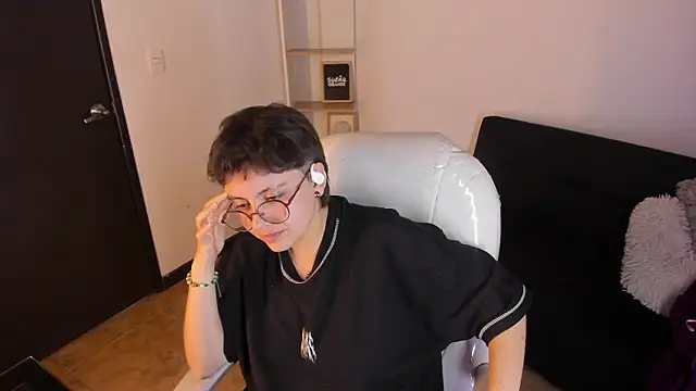 Chatroom XXX en direct de Nathaly_ds