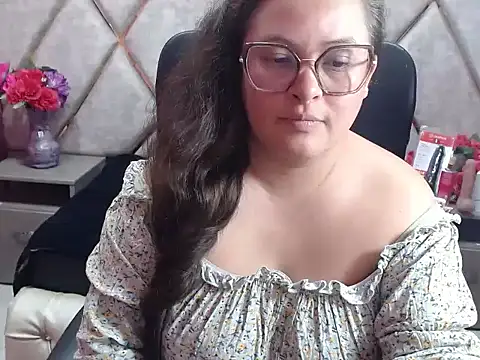 Chat XXX en directo de Sarah_Boobs_