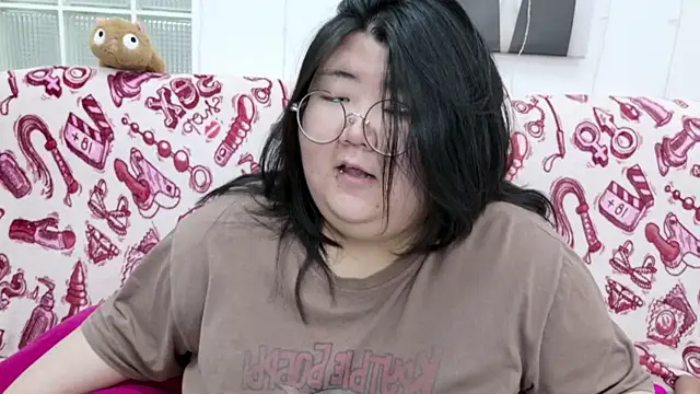 Nadine_asian's Live XXX Chat