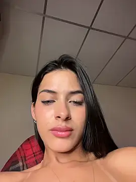 violetta-brown1 Live XXX Chat