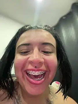 XXX chat uživo modela Devilsweet17