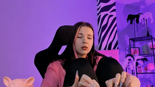 AliceSunday: онлайн-секс-чат