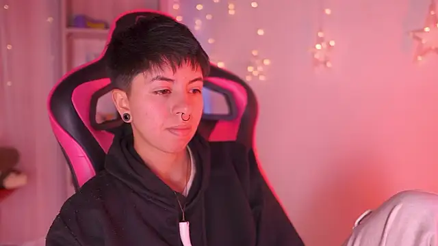 tommy_blue: онлайн-секс-чат