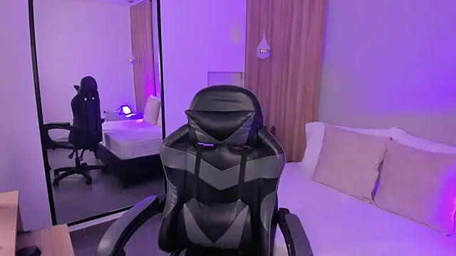 XXX chat uživo modela olivia_willoow