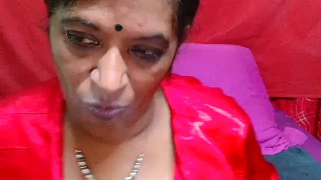 INDIANFUSION – Live XXX-chat