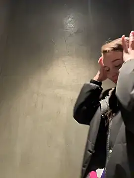 KishaMur Chat XXX in diretta