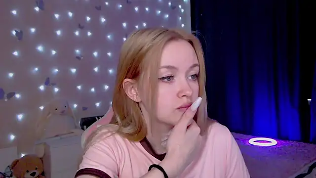 XXX chat uživo modela Naughty_Mable