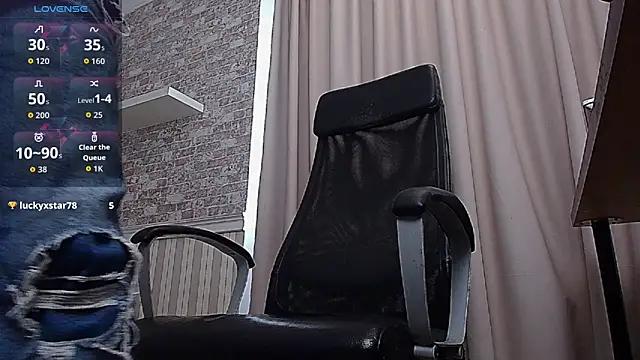 JonahShaw webcam show