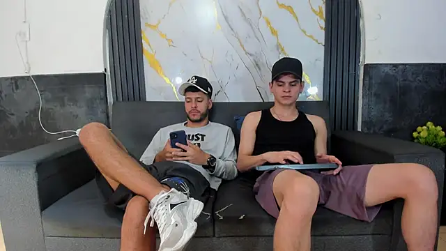 Chat XXX ao vivo de Angel_Villareal