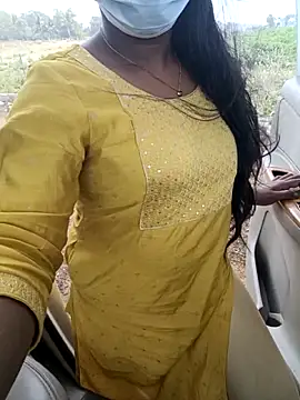 Dhiyapink 现场XXX聊天