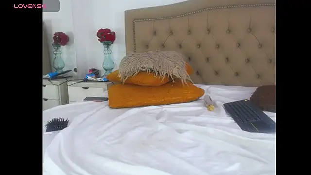 Adara_Ferrara লাইভ XXX চ্যাট