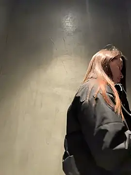 KishaMur: απευθείας συνομιλία ΧΧΧ