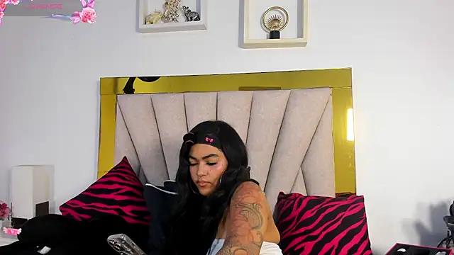 vahiolet_fuentes' Live XXX Chat