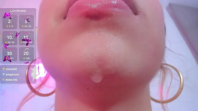 crisbell_lopez élő XXX-chatje