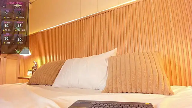 ArticaBelle élő XXX-chatje