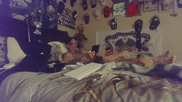 bigdaddyrooster Live XXX-Chat