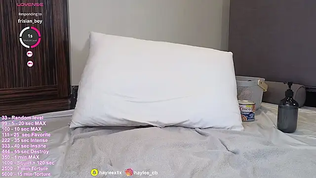 XXX chat uživo modela hayleex_x