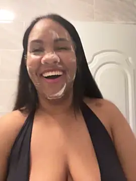 Chaniita Adlı Modelin Canlı XXX Sohbeti