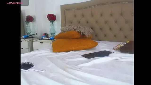 Adara_Ferrara Chat XXX in diretta