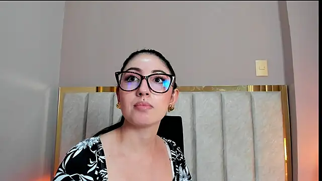 Chatroom XXX en direct de Emilywatsonn