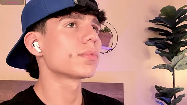 Angel_eros_ live XXX chat