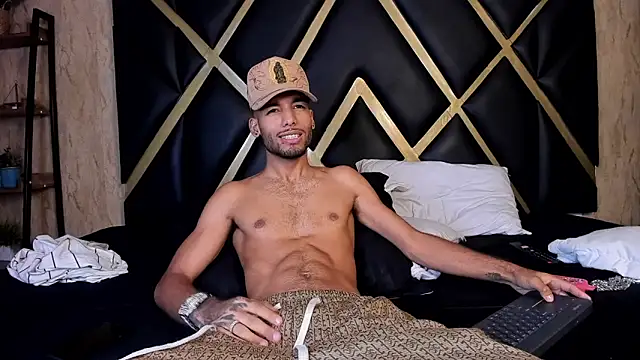 Thiagoferreti Adlı Modelin Canlı XXX Sohbeti