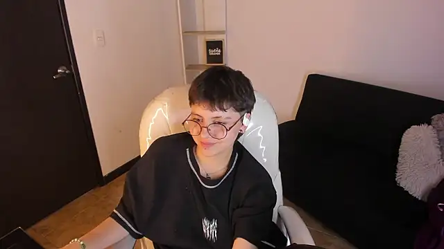 Nathaly_ds Chat XXX live