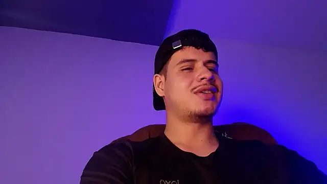 BjornSteel 라이브 XXX 채팅