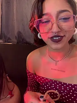 LilithMonette Adlı Modelin Canlı XXX Sohbeti