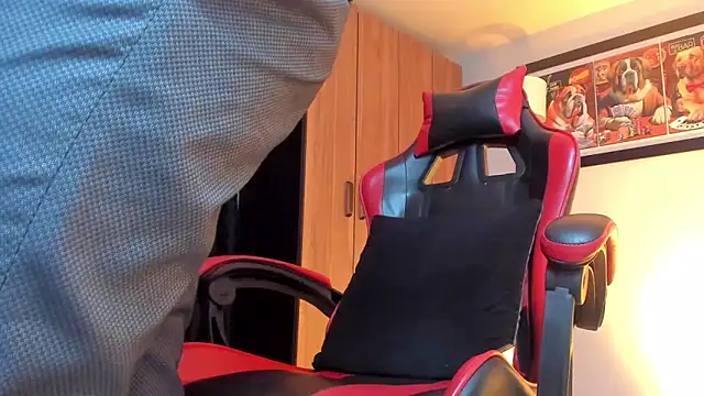 ALPHA_DOMINUS_ – Naživo XXX chat